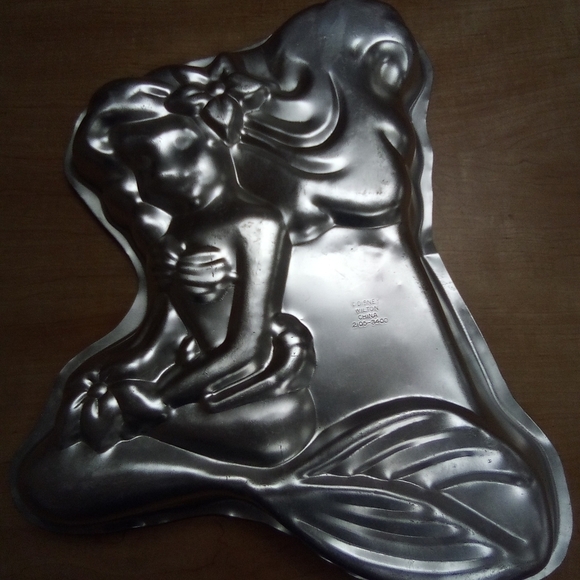 Wilton Other - COPY - Vintage Disney Princess Ariel The Little Mermaid Wilton Cake Pan 2105-34…